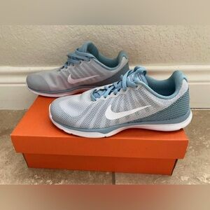 Nikes Women’s Size 6